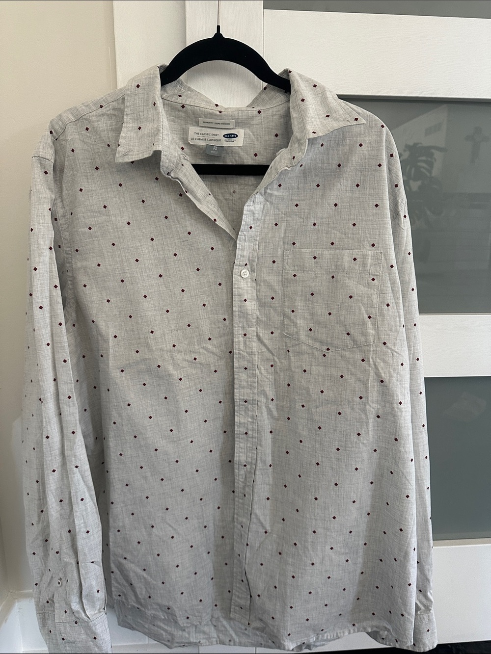 Old Navy Light Gray Button-Down Shirt with Red Dot Print